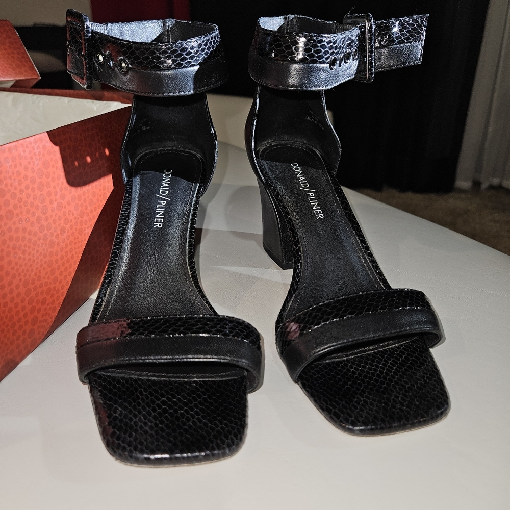 Donald/Pliner Nappa Patent Snake chunkyheel